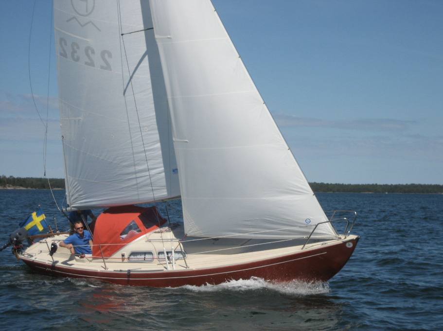 follkboat-sister-swedish-red